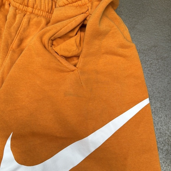 Nike men’s fleece training shorts size large - Picture 2 of 4